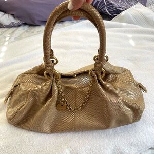 Perlina Gold Textured Shoulder Bag